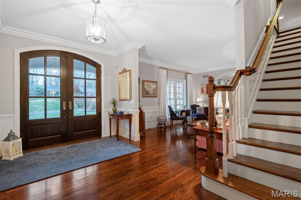 40 Villa Coublay Drive