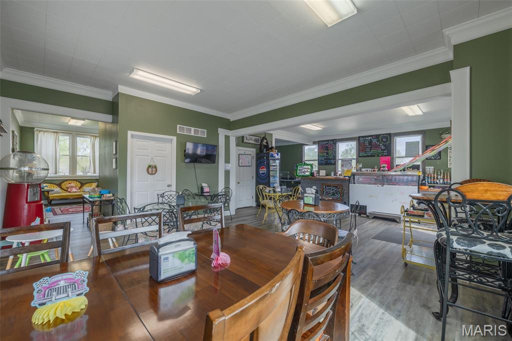 none - Commercial Sale