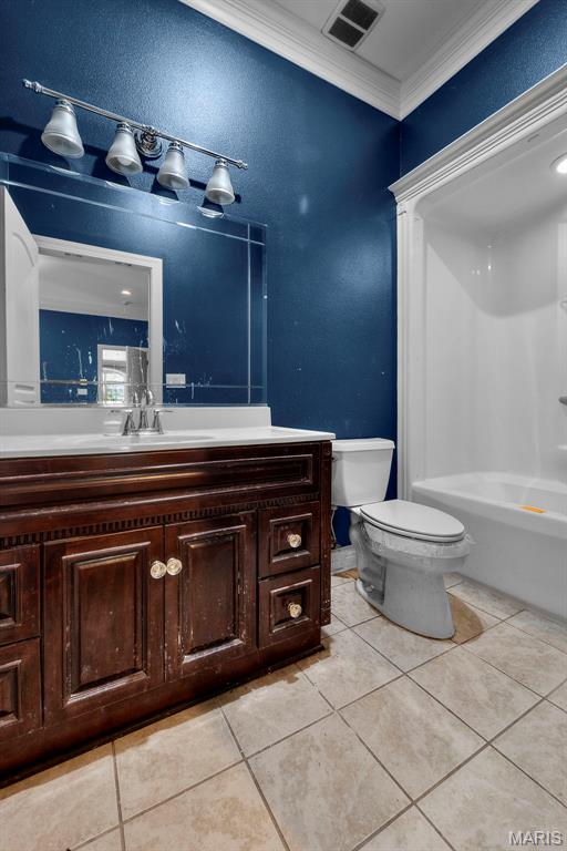 Windwood Lake Estate - Residential