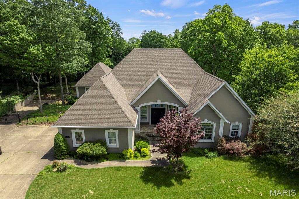 Windwood Lake Estate - Residential