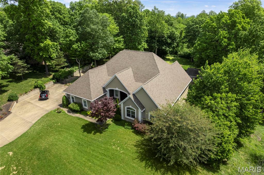 Windwood Lake Estate - Residential