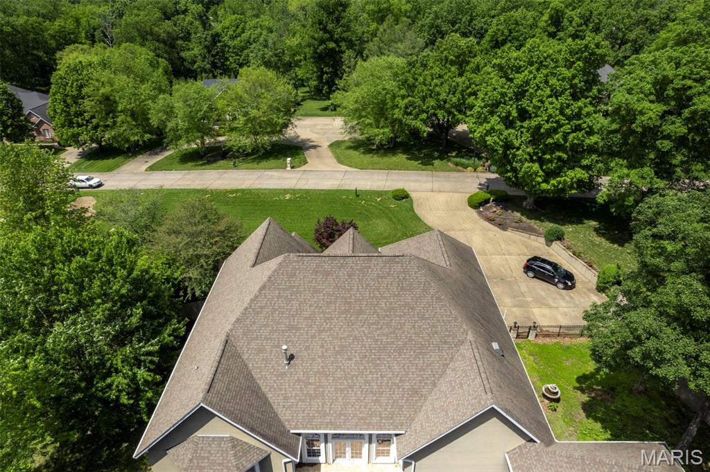 Windwood Lake Estate - Residential