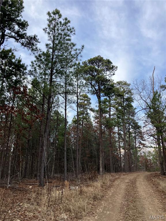 Cherokee Pass - Land