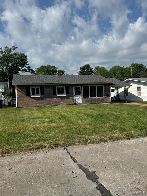 Photo of 4626 Heege Road, Affton, MO 63123 (MLS # 26023317)