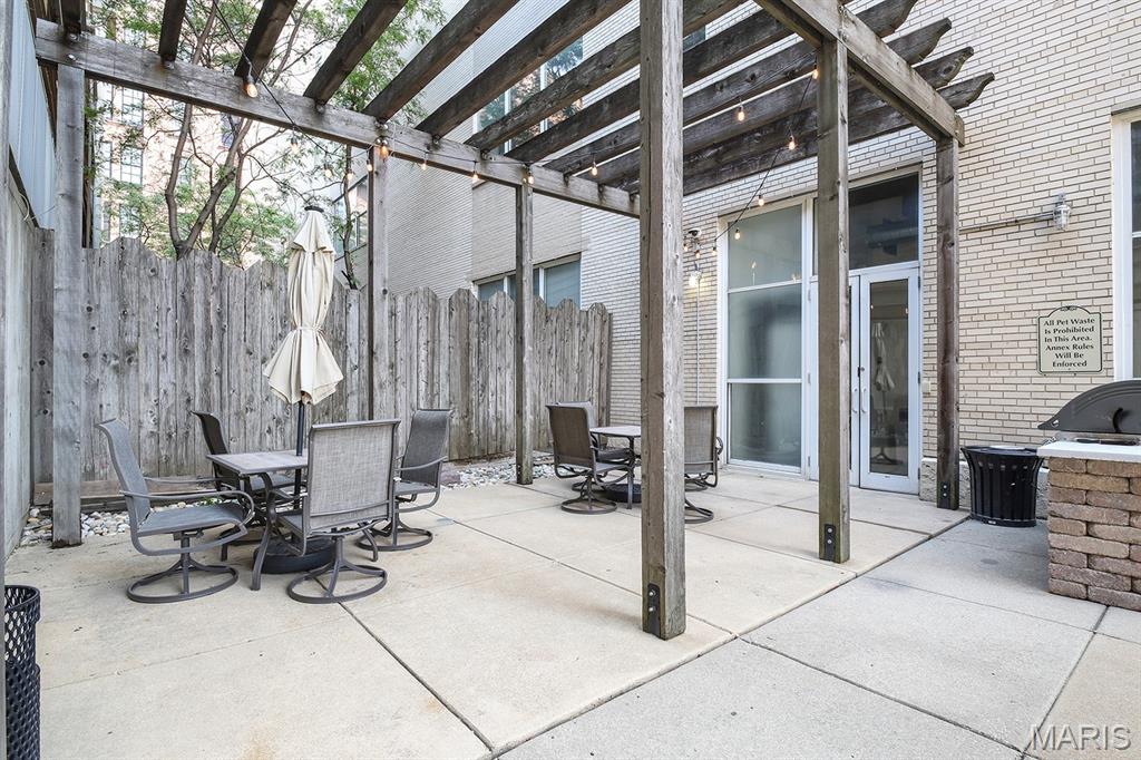 Annex Lofts Condo - Residential