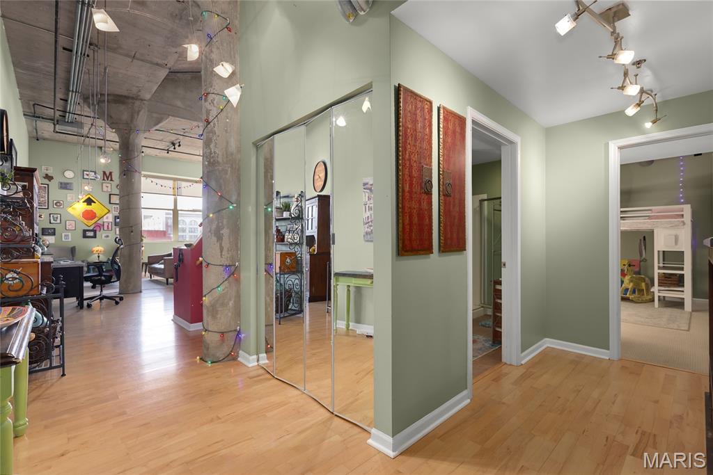 Annex Lofts Condo - Residential