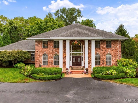 Photo of 12923 Conway Road, Creve Coeur, MO 63141 (MLS # 26053681)
