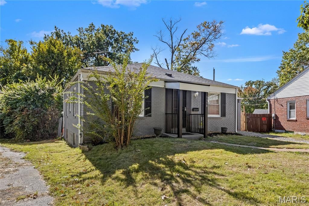 Photo of 7358 Trenton Avenue, University City, MO 63130 (MLS # 26068087)