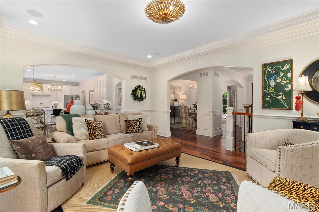 Woodlawn Country Club Grounds - Residential