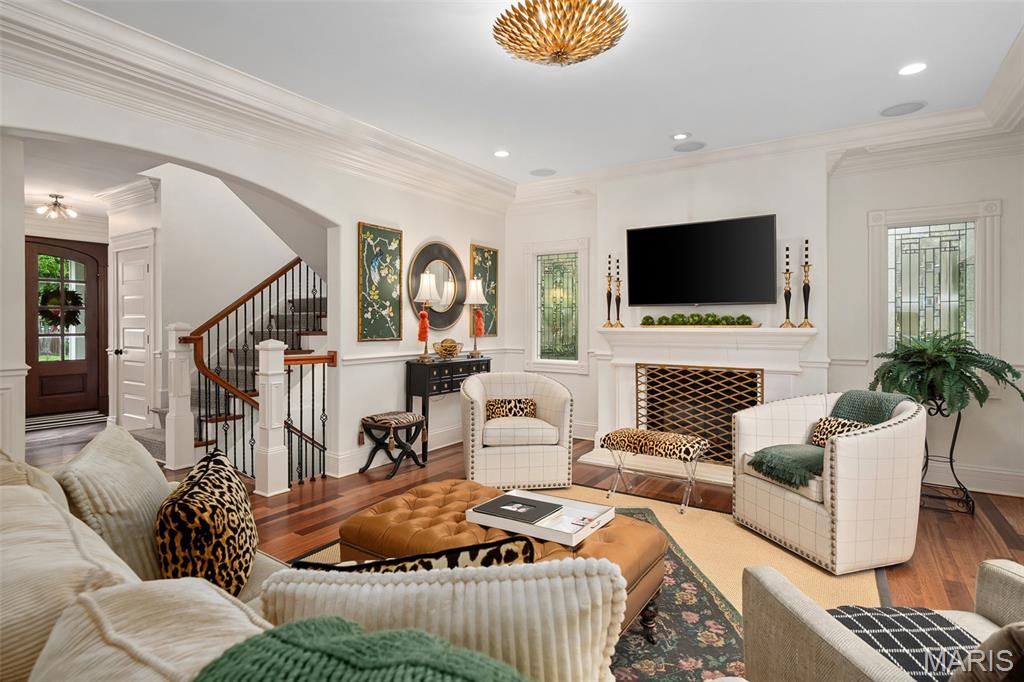 Woodlawn Country Club Grounds - Residential