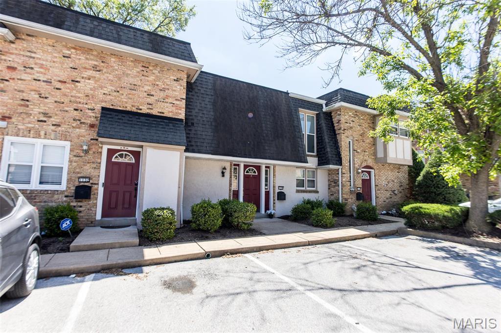 1128 Rue La Ville 1128