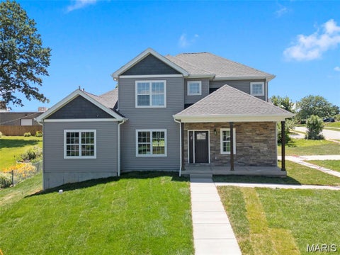 Photo of 106 Highview Drive, Ballwin, MO 63011 (MLS # 26060794)