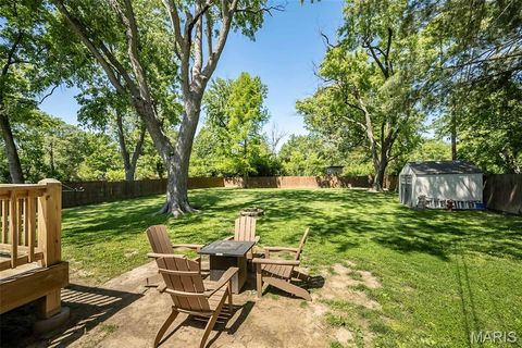 Tiny photo for 809 Lindell Drive, Ballwin, MO 63011 (MLS # 26030003)
