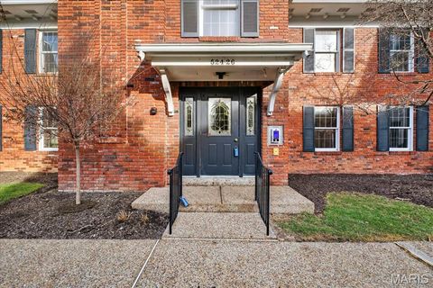 Tiny photo for 524 N Kirkwood Road #2A, Kirkwood, MO 63122 (MLS # 26006732)