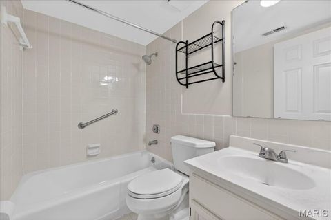 Tiny photo for 524 N Kirkwood Road #2A, Kirkwood, MO 63122 (MLS # 26006732)