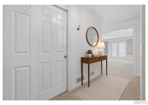 Tiny photo for 524 N Kirkwood Road #2A, Kirkwood, MO 63122 (MLS # 26006732)