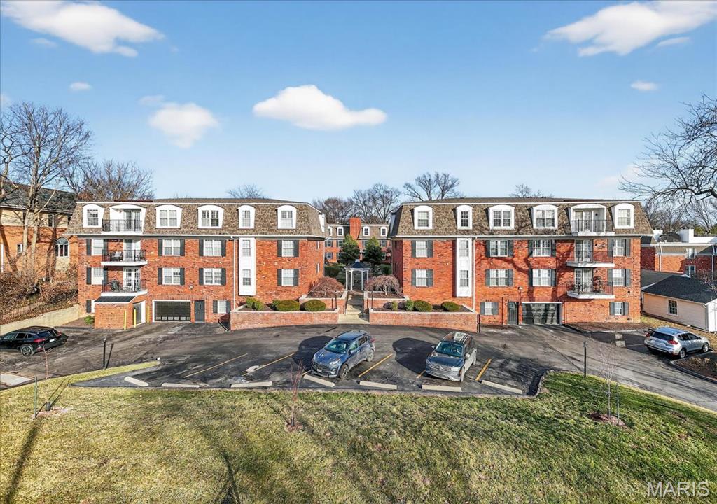 Homewood Ii Condo - Residential