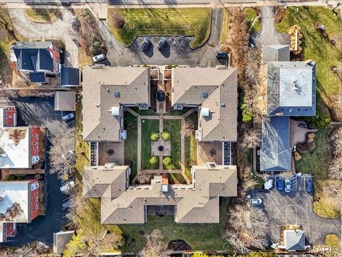 Tiny photo for 524 N Kirkwood Road #2A, Kirkwood, MO 63122 (MLS # 26006732)