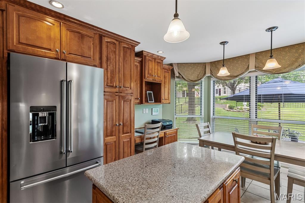 902 Oakmoor Drive