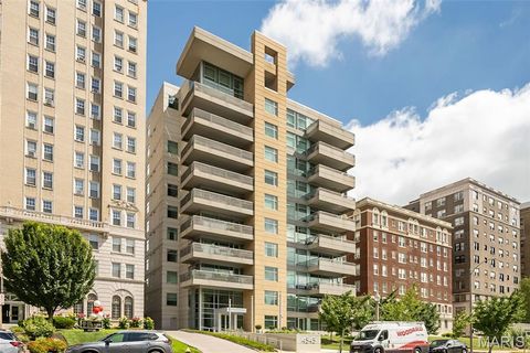 4545 Lindell Boulevard 14 St Louis MO 63108