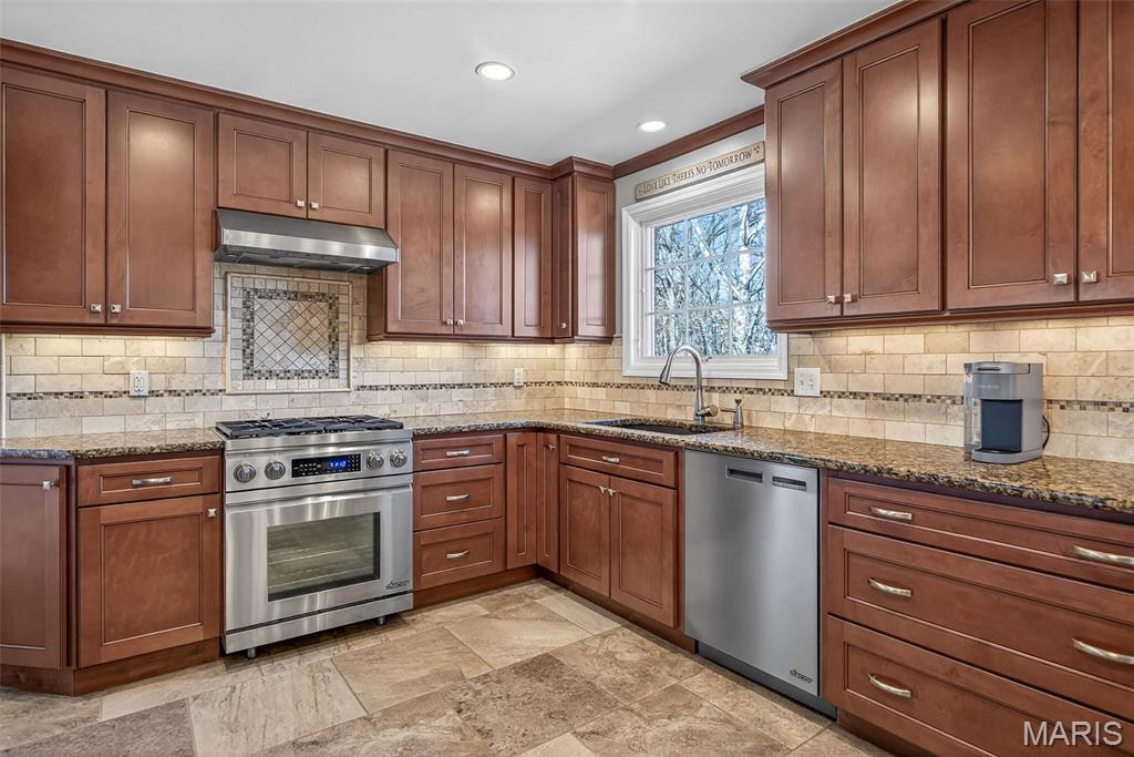 Sunset Gardens Add Place 4 - Residential