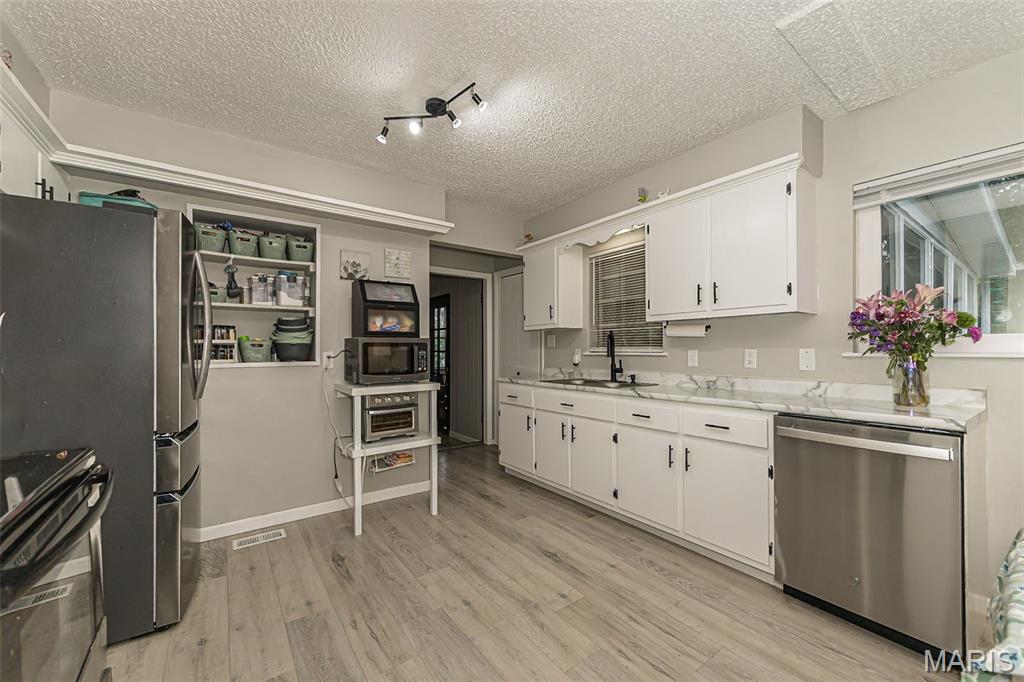 Hi Pt Ac - Residential