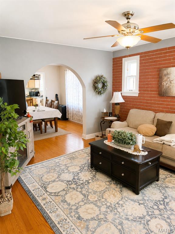 227 W Loretta Avenue - Photo 4