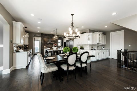 Tiny photo for 350 S Mason Road, Creve Coeur, MO 63141 (MLS # 26069155)