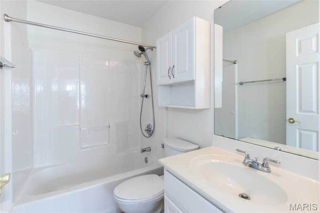 Concord Village, Missouri 63123, United States, 2 Bedrooms Bedrooms, ,2 BathroomsBathrooms,Residential,Pending,156384