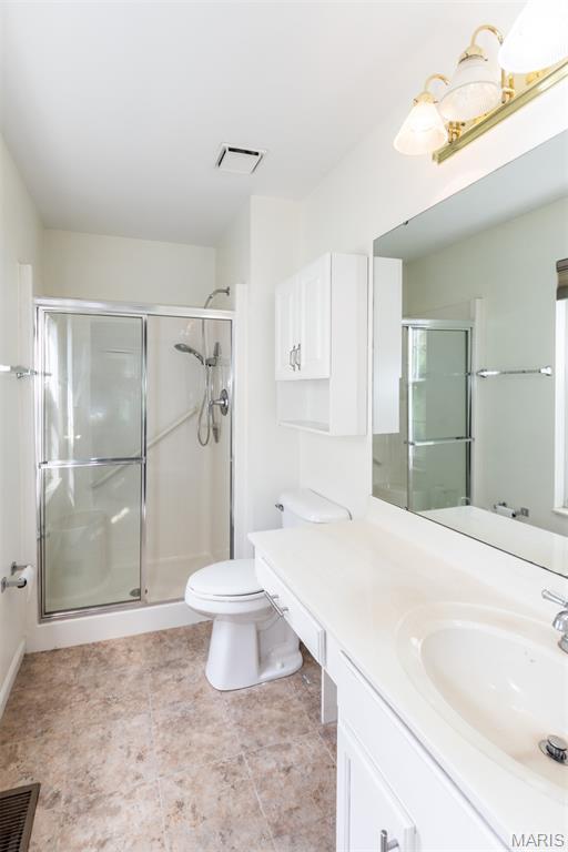 Concord Village, Missouri 63123, United States, 2 Bedrooms Bedrooms, ,2 BathroomsBathrooms,Residential,Pending,156384