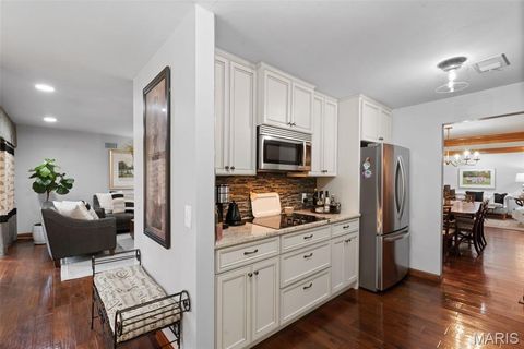 Tiny photo for 14300 Conway Meadows Court #101, Chesterfield, MO 63017 (MLS # 25075212)