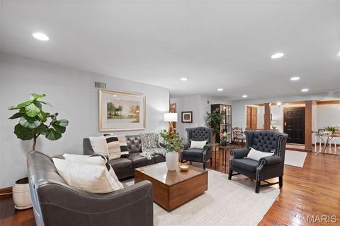 Tiny photo for 14300 Conway Meadows Court #101, Chesterfield, MO 63017 (MLS # 25075212)