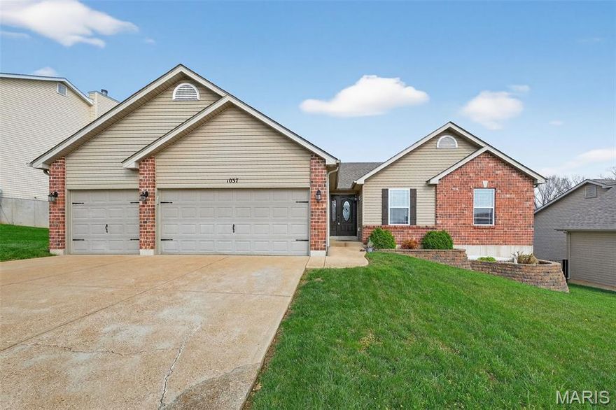 Spectacular vaulted ranch with over 2,200 finished living space on a premium lot backing to trees & an entertainer's dream setup! Upon entry you are greeted with an open concept family room, breakfast room & kitchen with granite countertops, a stacked stone island & SS appliances. Conveniently off the oversized garage (28Wx19.6D) is your main floor laundry. Enjoy your morning cup of coffee on the newly rebuilt composite deck with privacy walls to overlook the beautiful backyard & expansive stamped patio. The generous sized primary suite features a bay window, a long walk-in closet and ensuite with a double vanity, walk-in shower and soaking tub. Two guest bedrooms and 2nd full bath round out the main level. The fully finished walk-out basement is sure to fit your needs with a full bath, large area for living room space, game room/rec room area and a bump out perfect for a home office setup. The unfinished storage area is still plenty big and has wooden storage shelves to keep things organized. Backing to trees & common ground is just icing on the cake for the perfect backyard while still enjoying the convenience of being in close proximity of Hwy 55 & the heart of Herculaneum. Don't miss out on this one - schedule your showing today!