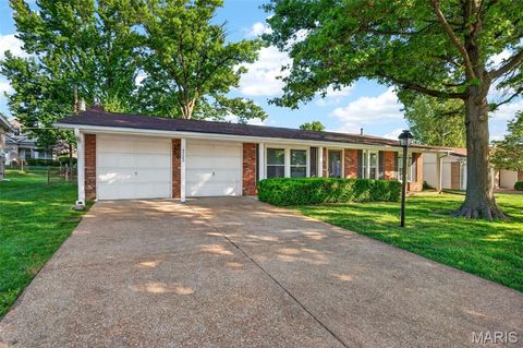 Tiny photo for 4723 Langtree Drive, St Louis, MO 63128 (MLS # 26029970)