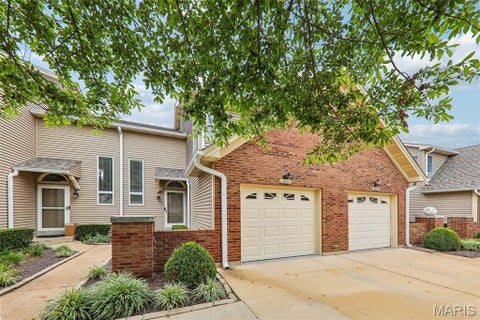 Tiny photo for 16180 Lea Oak Court Court, Chesterfield, MO 63017 (MLS # 26067791)