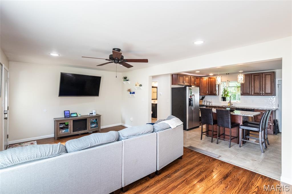 Unincorporated, Missouri 63303, United States, 3 Bedrooms Bedrooms, ,2 BathroomsBathrooms,Residential,Pending,195854