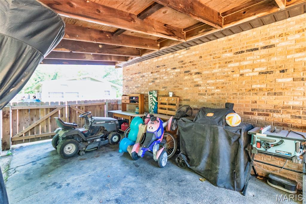 Unincorporated, Missouri 63303, United States, 3 Bedrooms Bedrooms, ,2 BathroomsBathrooms,Residential,Pending,195854