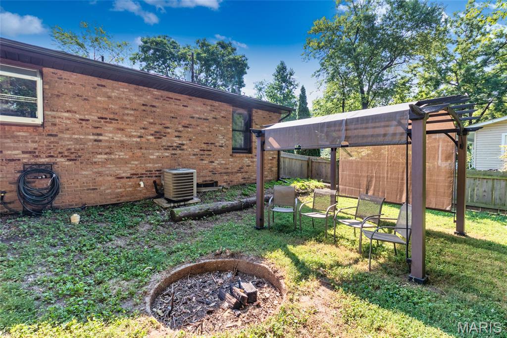 Unincorporated, Missouri 63303, United States, 3 Bedrooms Bedrooms, ,2 BathroomsBathrooms,Residential,Pending,195854