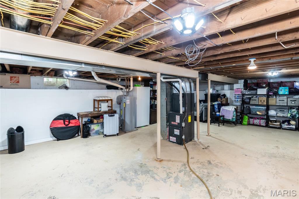 Unincorporated, Missouri 63303, United States, 3 Bedrooms Bedrooms, ,2 BathroomsBathrooms,Residential,Pending,195854