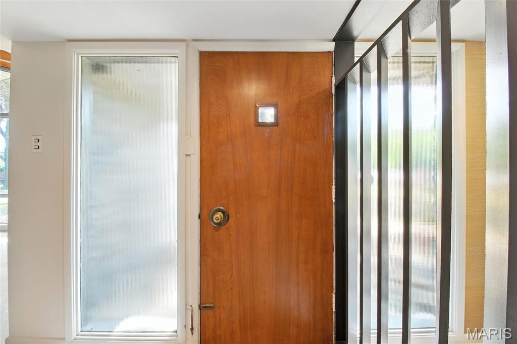 1 Clayton Downs Lane