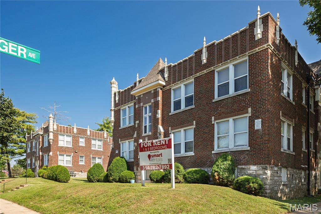 3801-11 Keokuk Street