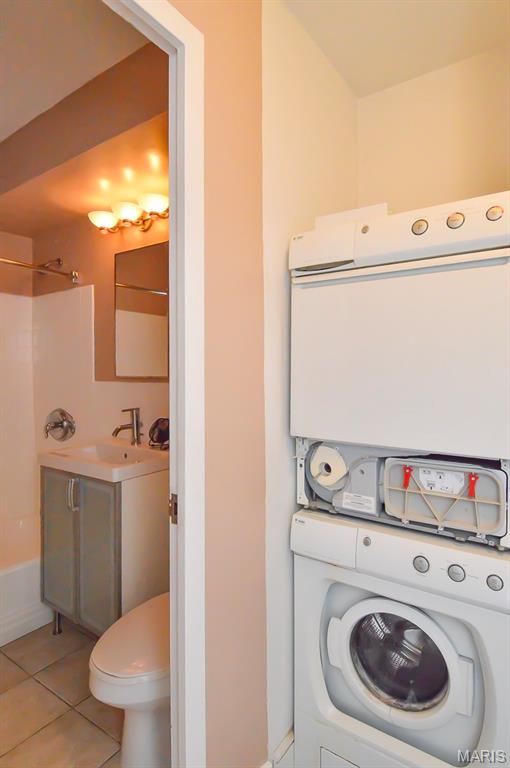 Blu Condo - Residential