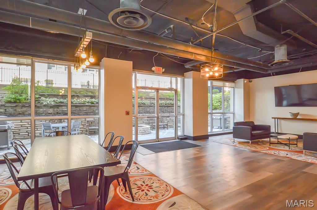 Blu Condo - Residential