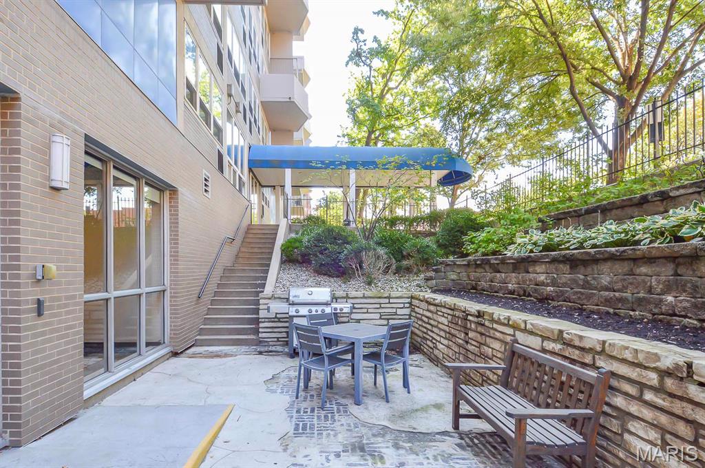 Blu Condo - Residential