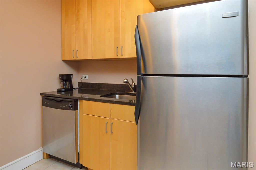 Blu Condo - Residential