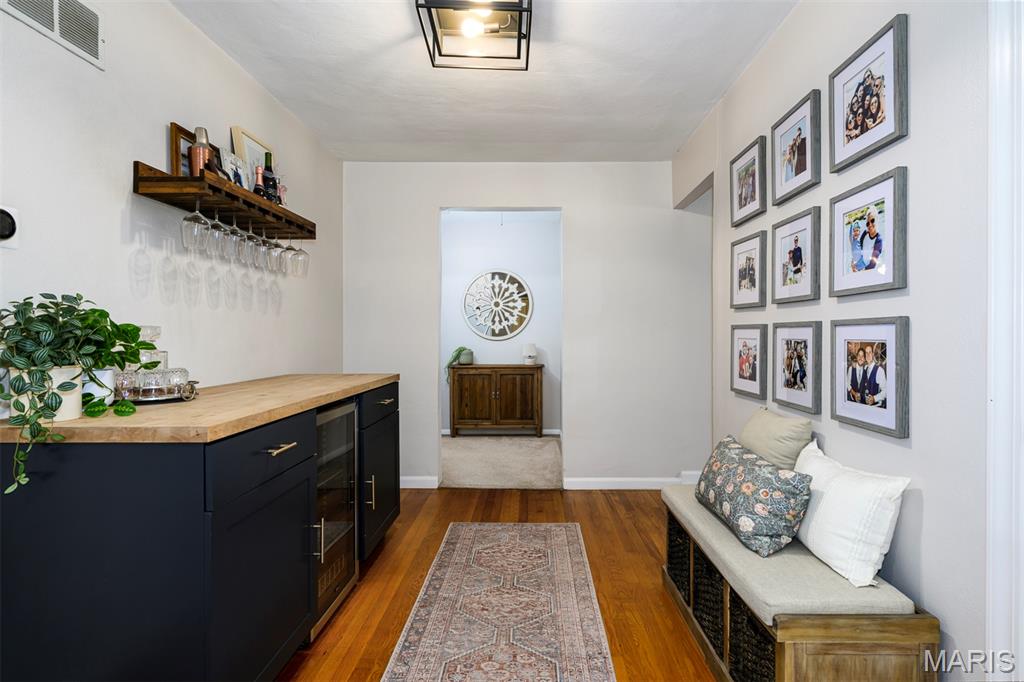 Kirkwood, Missouri 63122, United States, 3 Bedrooms Bedrooms, ,2 BathroomsBathrooms,Residential,Active,152965