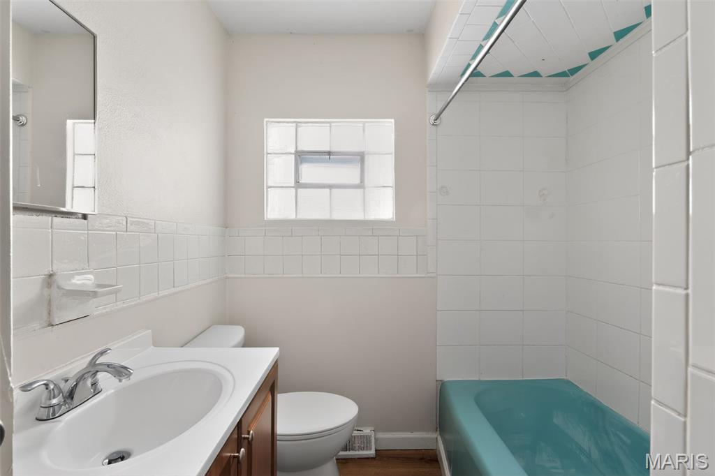 Kenwood Terrace - Residential