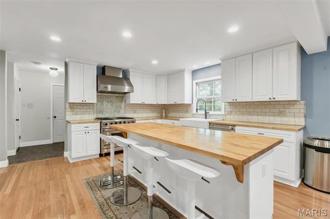 Tiny photo for 9 Middlebury Lane, Chesterfield, MO 63017 (MLS # 26015617)