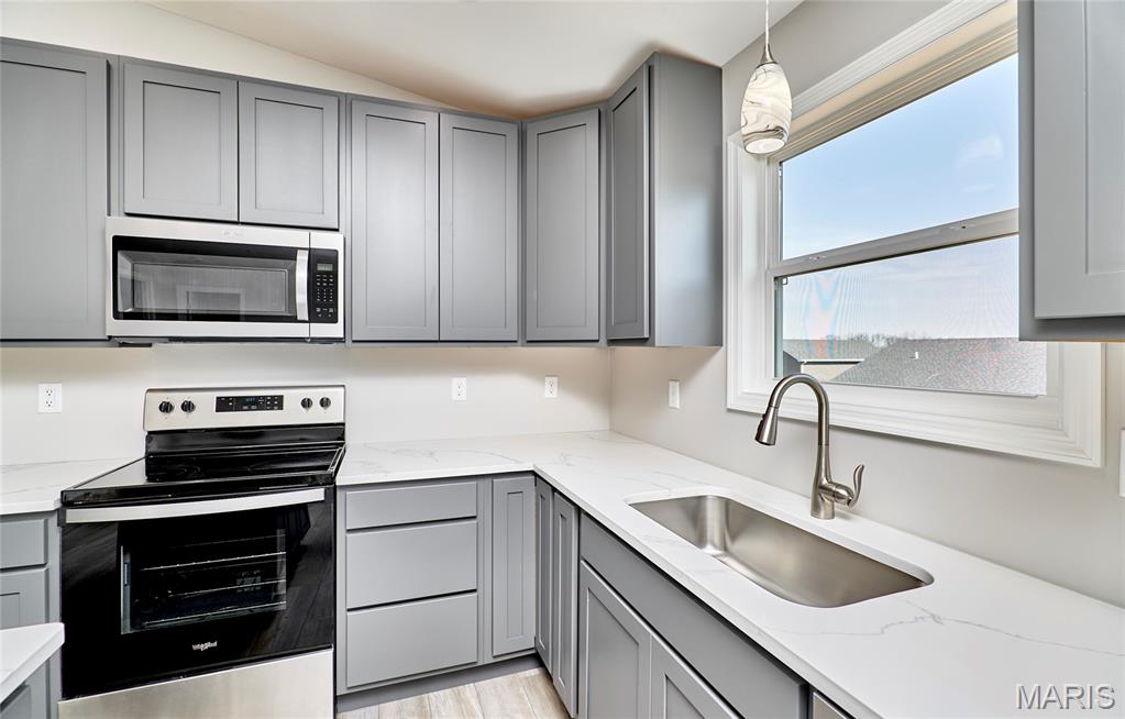 Peruque Creek Manor - Residential