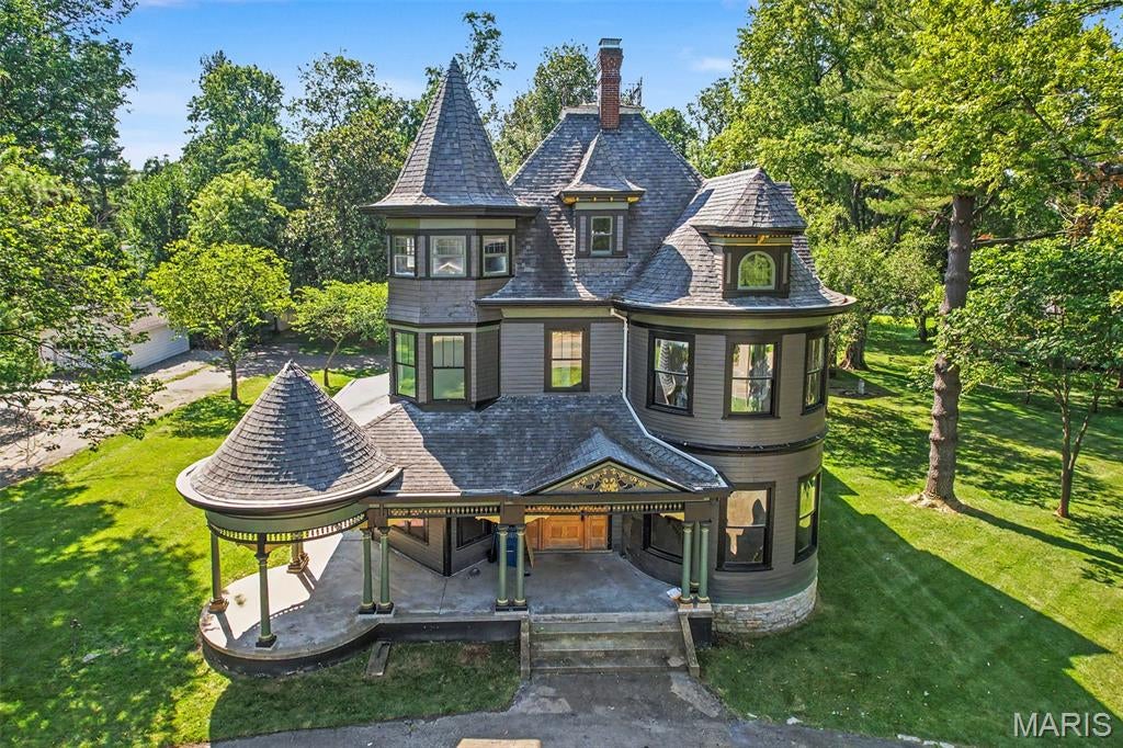 628 W Columbia Street